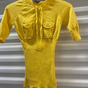 ARMANI EXCHANGE KNIT TOP like new. Fitted style sexy with zipper